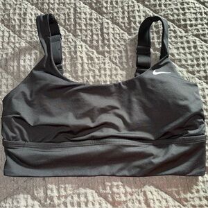 Women's NIKE Black Sports Bra size Large